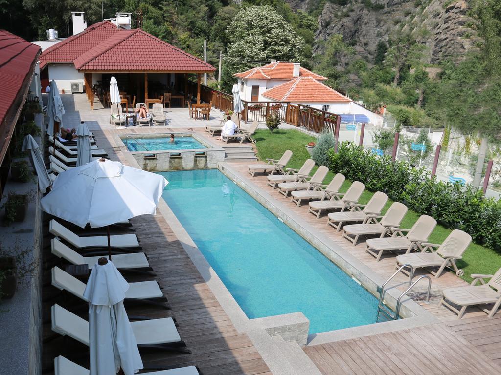Aqua Varvara Hotel Vetren Dol Bagian luar foto