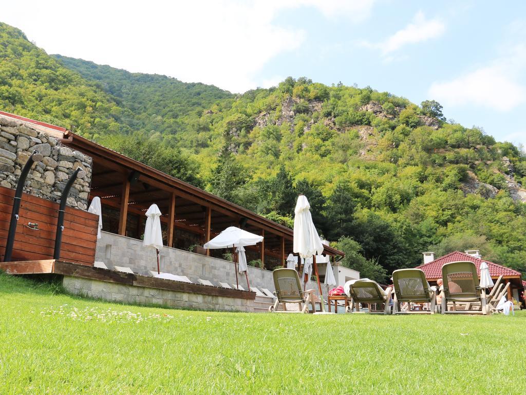 Aqua Varvara Hotel Vetren Dol Bagian luar foto